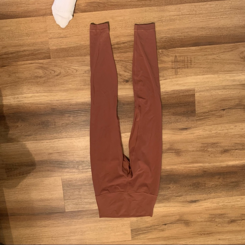 Lululemon Ancient Copper Align 28” Size 4